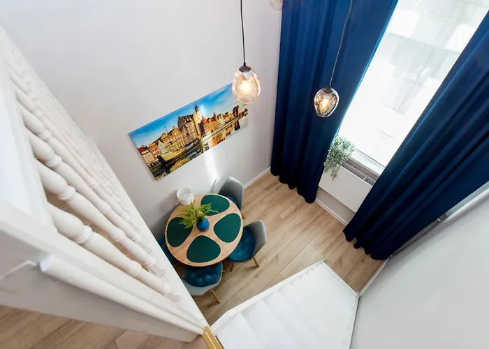 Madison Avenue * グダニスク